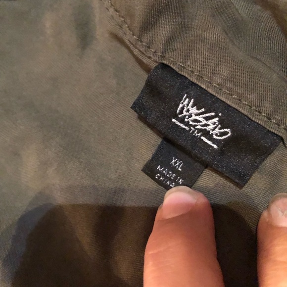 Vest - Picture 2 of 2